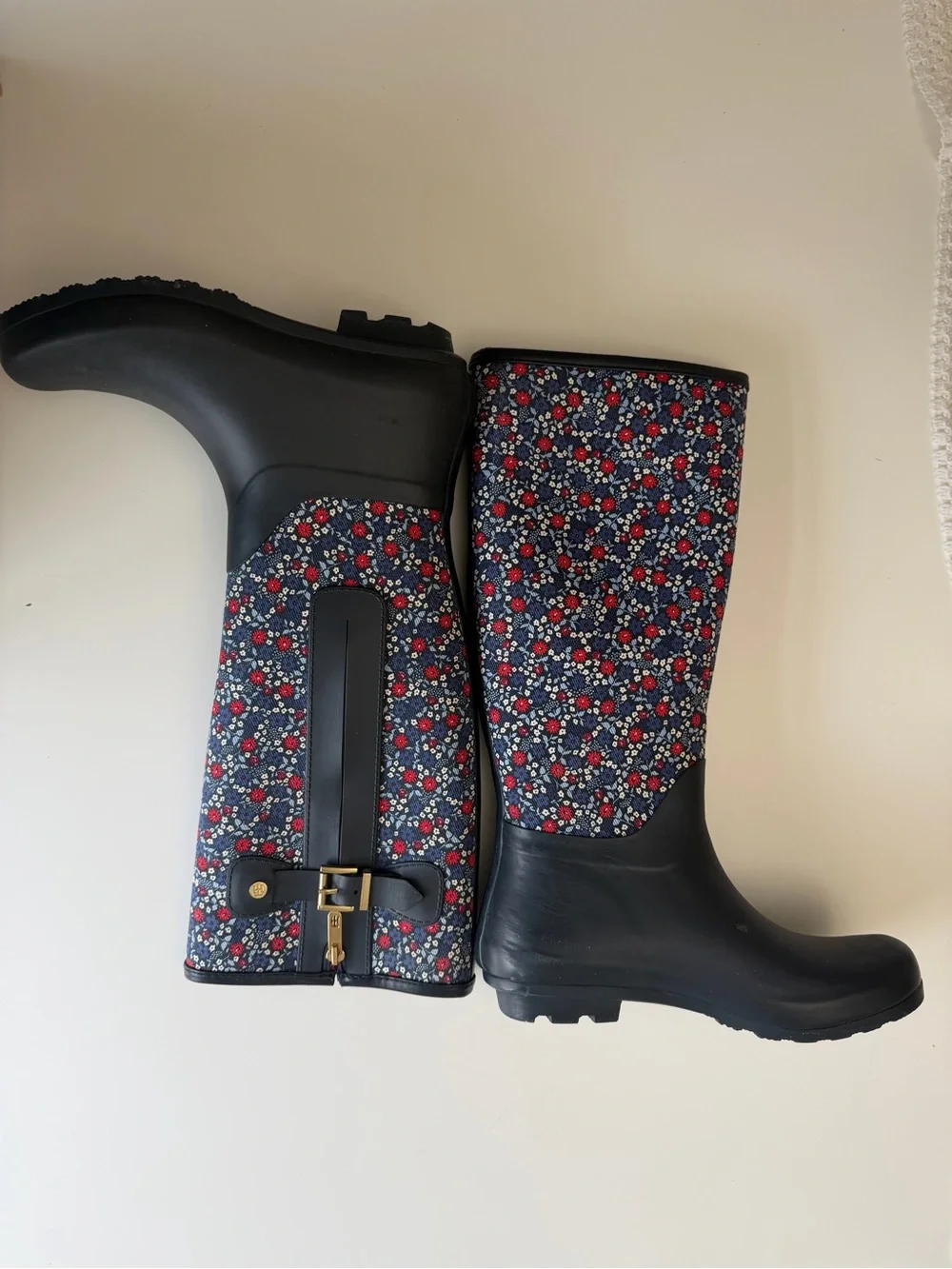 TOMMY HILFIGER MELA WOMEN'S RAIN BOOTS, Navy Floral Tall Rain and snow Boot